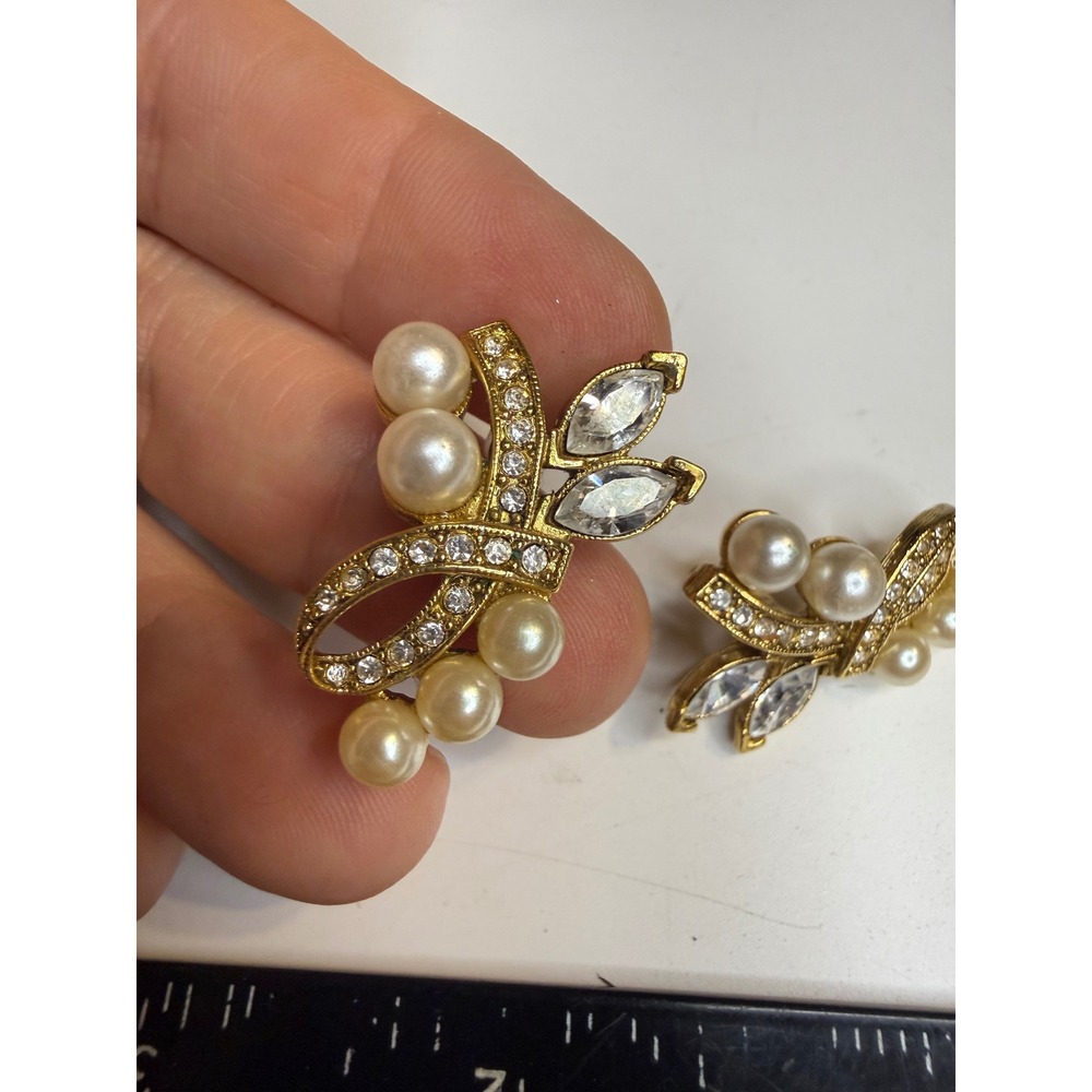 Gold Tone Faux Pearl Rhinestone Crawler Earrings Marquise Crystal Statement
